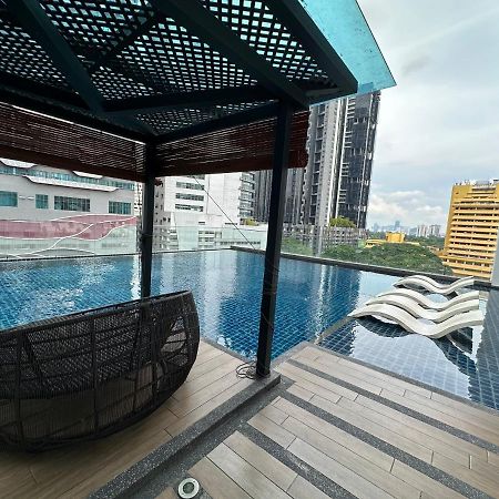 Reizz Residence By Perkasa Kuala Lumpur Exterior photo