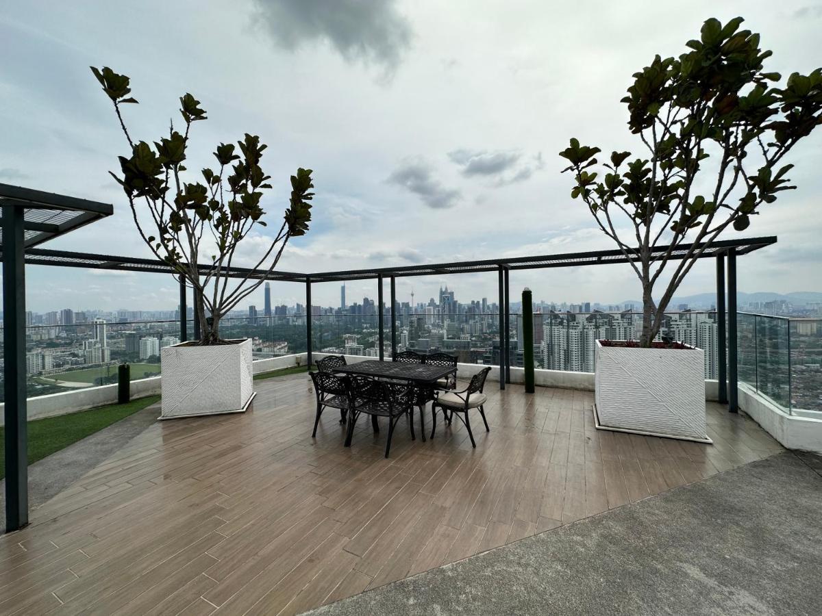 Reizz Residence By Perkasa Kuala Lumpur Exterior photo