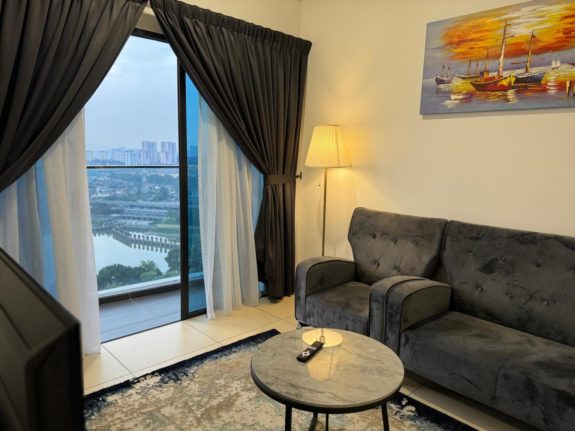 Reizz Residence By Perkasa Kuala Lumpur Exterior photo