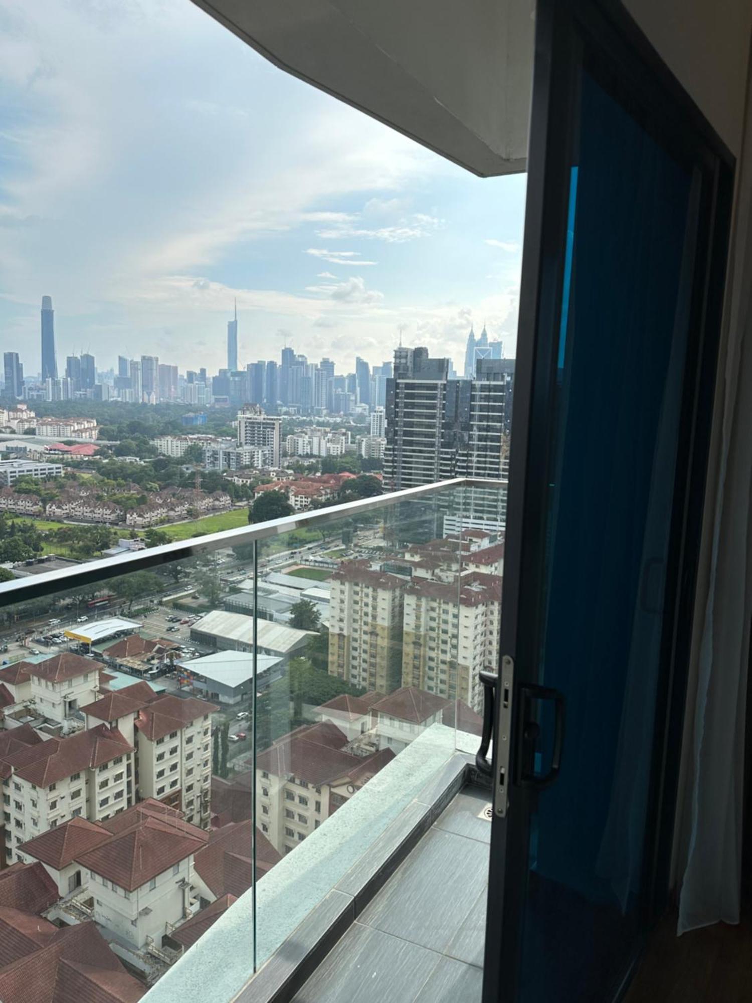 Reizz Residence By Perkasa Kuala Lumpur Exterior photo